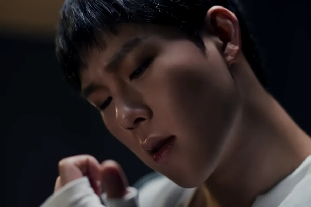 Watch: MONSTA X's Joohoney Is Ready To "STING" Like A Bee In Powerful Solo Comeback MV